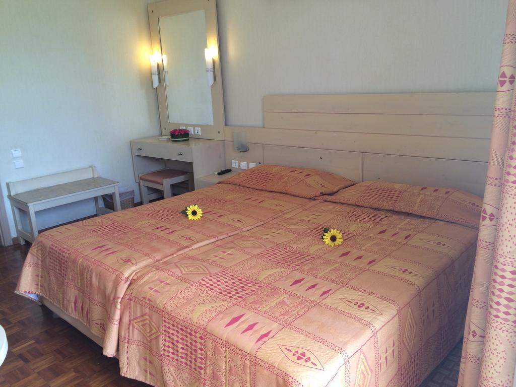 Hotel Kypreos Kamena Vourla Cameră foto